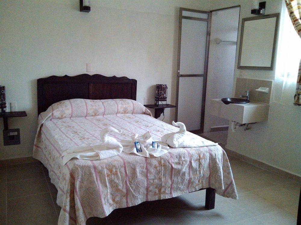 Hotel D' Santiago Palenque Exterior foto